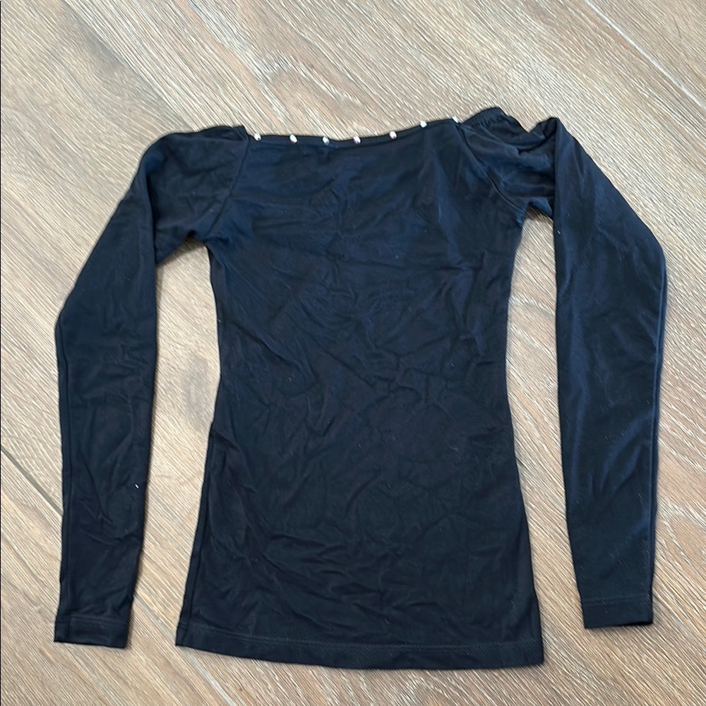 Karisma girls Black Long-Sleeve Off-Shoulder Top ice skating top. Size M.